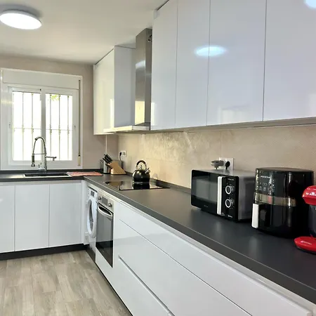 Residencia Rincon Dorado 토레몰리노스